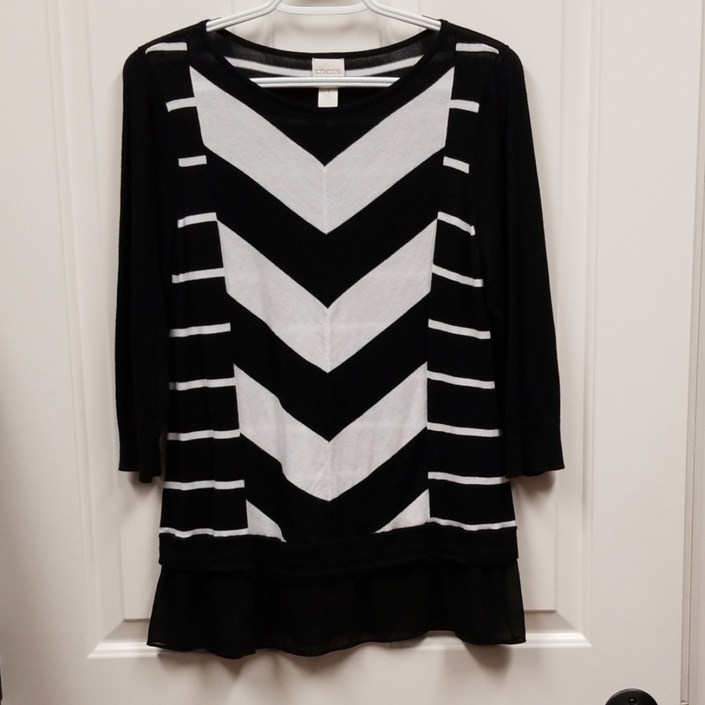 Chico's 3/4 sleeve black and white sweater sz M